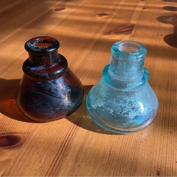 ANTIQUE CARTERS INK BOTTLES ICE BLUE TEAL & AMBER IRIDESCENT LOT OF 2 VINTAGE - Picture 6 of 8